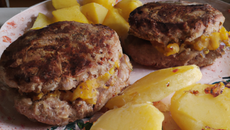 Hamburgers de pommes de terre maison