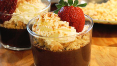 Crumble de pommes et poires à la cannelle et aux raisins