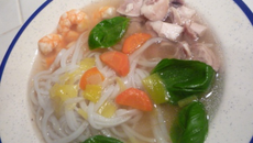 Pho au poulet maison