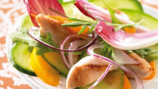 Salade de Concombre de France à la pêche