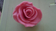 Rose en pâte d'amande