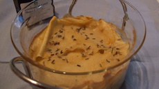 Lasagnes au poisson parfumées à l'orange et à la lavande