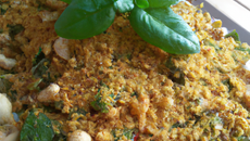 Crumble de légumes d'été au pesto de basilic facile