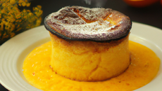 Soufflé à l'orange et son jus de mangue