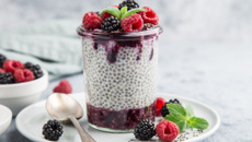 Pudding aux graines de chia et fruits rouges