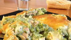 Gratin de brocolis à la béchamel et au saumon