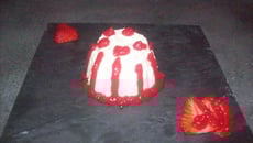 Bavarois au miel et coulis de fraises