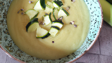 Velouté de courgettes concombre  & Etorki