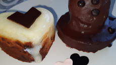 Gâteau au chocolat noir et cœur fondant au chocolat blanc