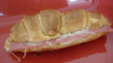 Croissants au jambon