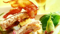 Club sandwich au poulet vapeur de Bière de Printemps