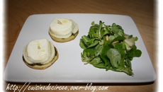 Tarte fine au chèvre et Granny Smith et sa salade de mâche aux pignons