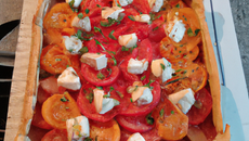 Tarte fine tomate et chèvre