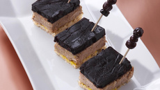 Pressé d'agneau aux myrtilles sauvages du Canada