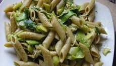 Pâtes aux courgettes / pesto / jambon de parme et mozzarella