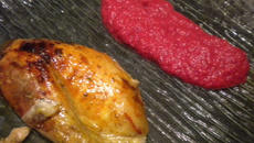 Pintade rôtie à la cannelle, purée de Betterave au petitgrain