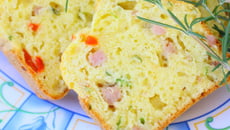 Cake jambon gruyère tomate