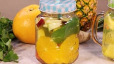 Eau de fruits infusés
