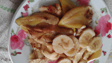 Ailerons de poulet et pétales de Banane