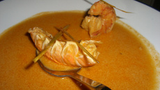 Gambas et langoustines façon américaine légèrement parfumées de citronelle