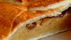 Galette des rois aux amandes & figues sèches infusées à la fève tonka