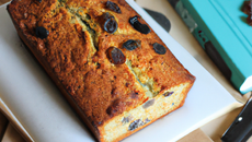 Cake au roquefort et raisins