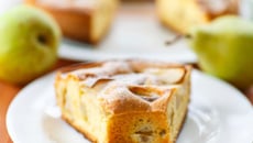 Gâteau fondant aux poires