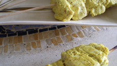 Brochettes de poulet au curry maison