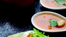 Céviche de thon à la coriandre et légumes crus, assaisonnés au Melfor Côté Sud