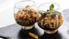 Crumble à la banane, au chocolat et au petit-beurre