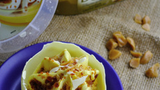 Coque au chocolat blanc à la crème glacée Carte d'Or® façon glacier saveur crème brûlée