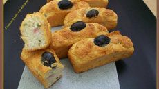 Financiers salés à la crème au lard fumé