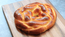 Brioche tressée en fleur