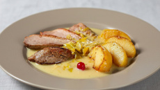 Magret de canard aux pommes et au cidre