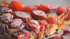 Tarte tatin aux tomates cerise façon pain perdu