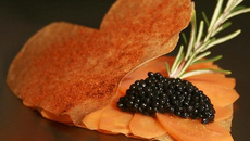Cœur craquant de carottes et caviar d'aquitaine