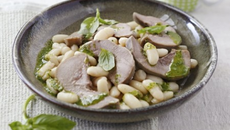 Langues d'agneau aux cocos frais et pistou