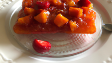 Tartare de fraises à la confiture d'abricots aux 4 épices