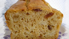 Cake fondant pommes, cannelle et rhum-raisins