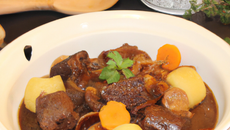 Bœuf bourguignon préparé au mélangeur