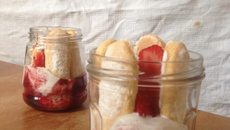 Tiramisu au yaourt et confiture de fraises
