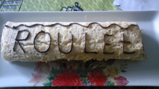 Gâteau roulé à la confiture de framboise ou au nutella