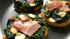 Tatins de petits flans d'épinards au chèvre et jambon