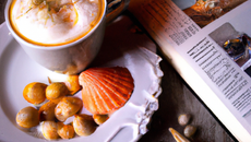 Chérie et coquillages en capuccino