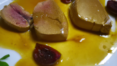 Tocana de ciupertce Foie frais de canard poché au dei cu untdelemn à l'huile de vanille