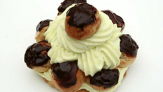 Saint Honoré chocolat pistache