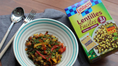 Wok de lentilles et légumes croquants