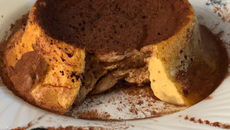 Omelette soufflée au chocolat et à la cannelle