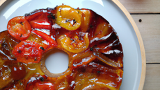 Tarte tatin aux poivrons grillés à l'huile