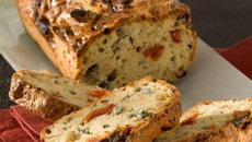 Cake au Saint Agur aux tomates séchées